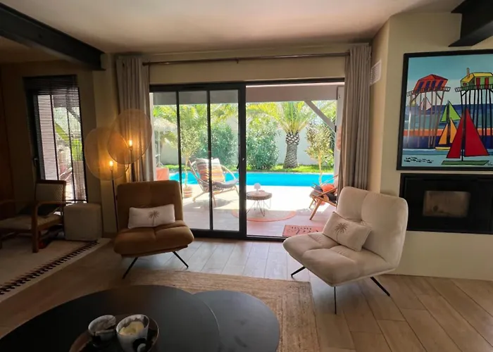 Villa Avec Piscine 3 6 Couchages *