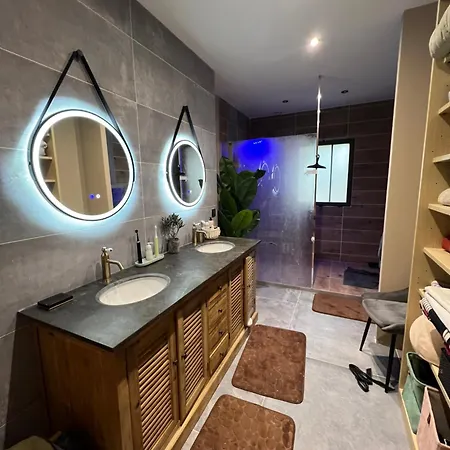 Avec Piscine 3 6 Couchages Villa *